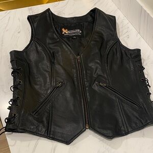 Xelement Advanced Motorcycle Gear womens mistress black  leather vest
Size XL